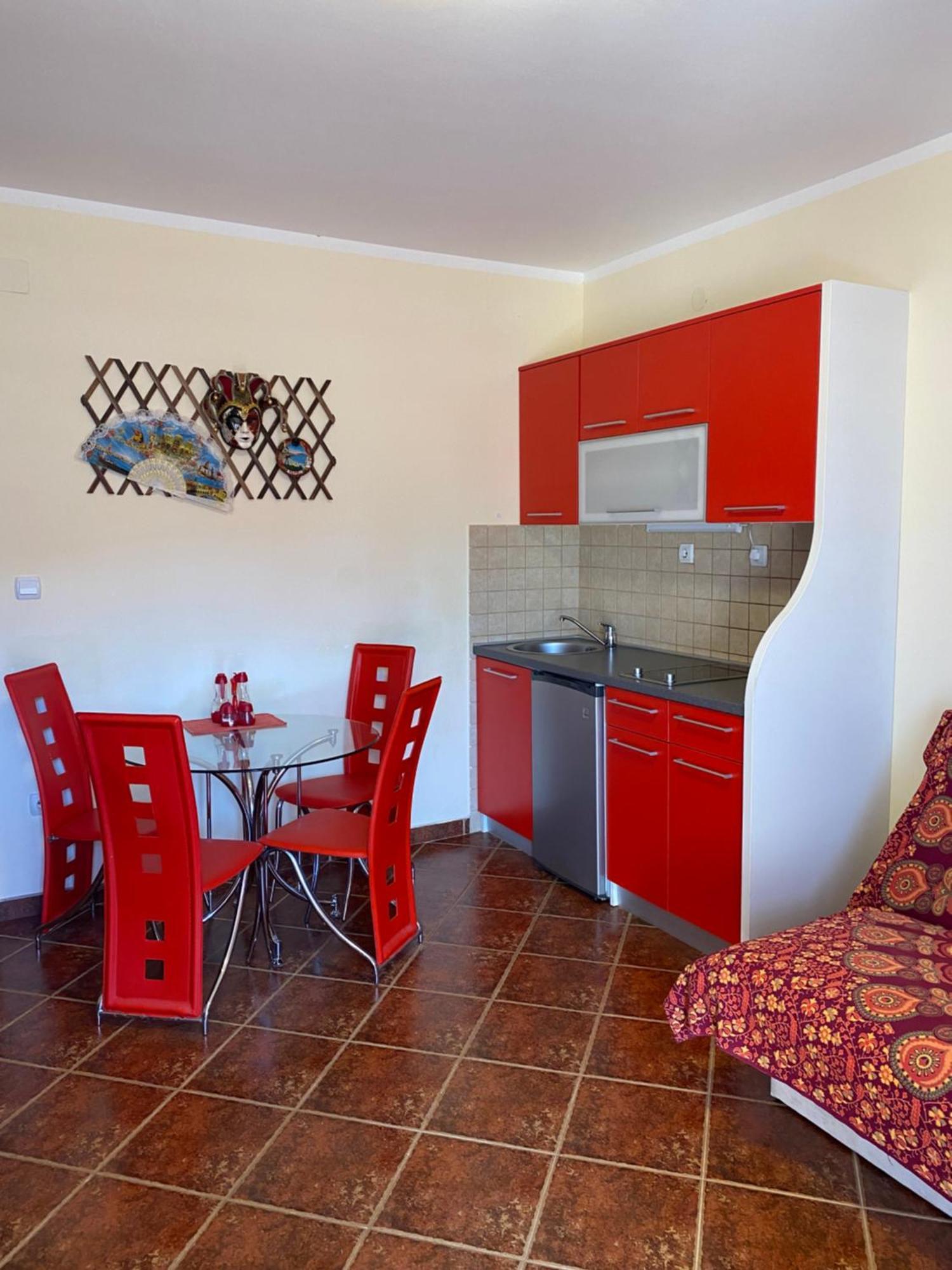 Apartments Villa Viktoria Teodo Esterno foto