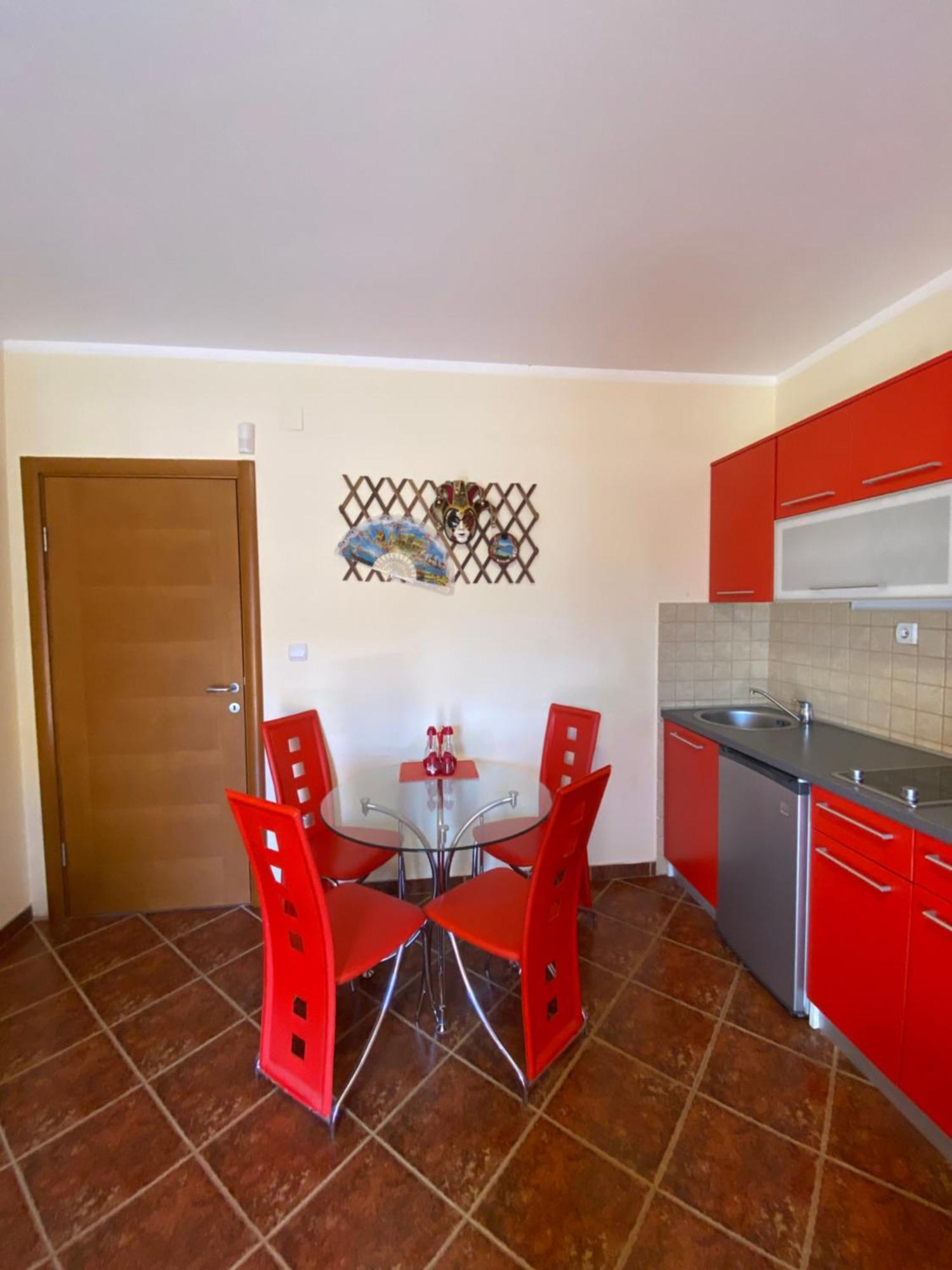 Apartments Villa Viktoria Teodo Esterno foto
