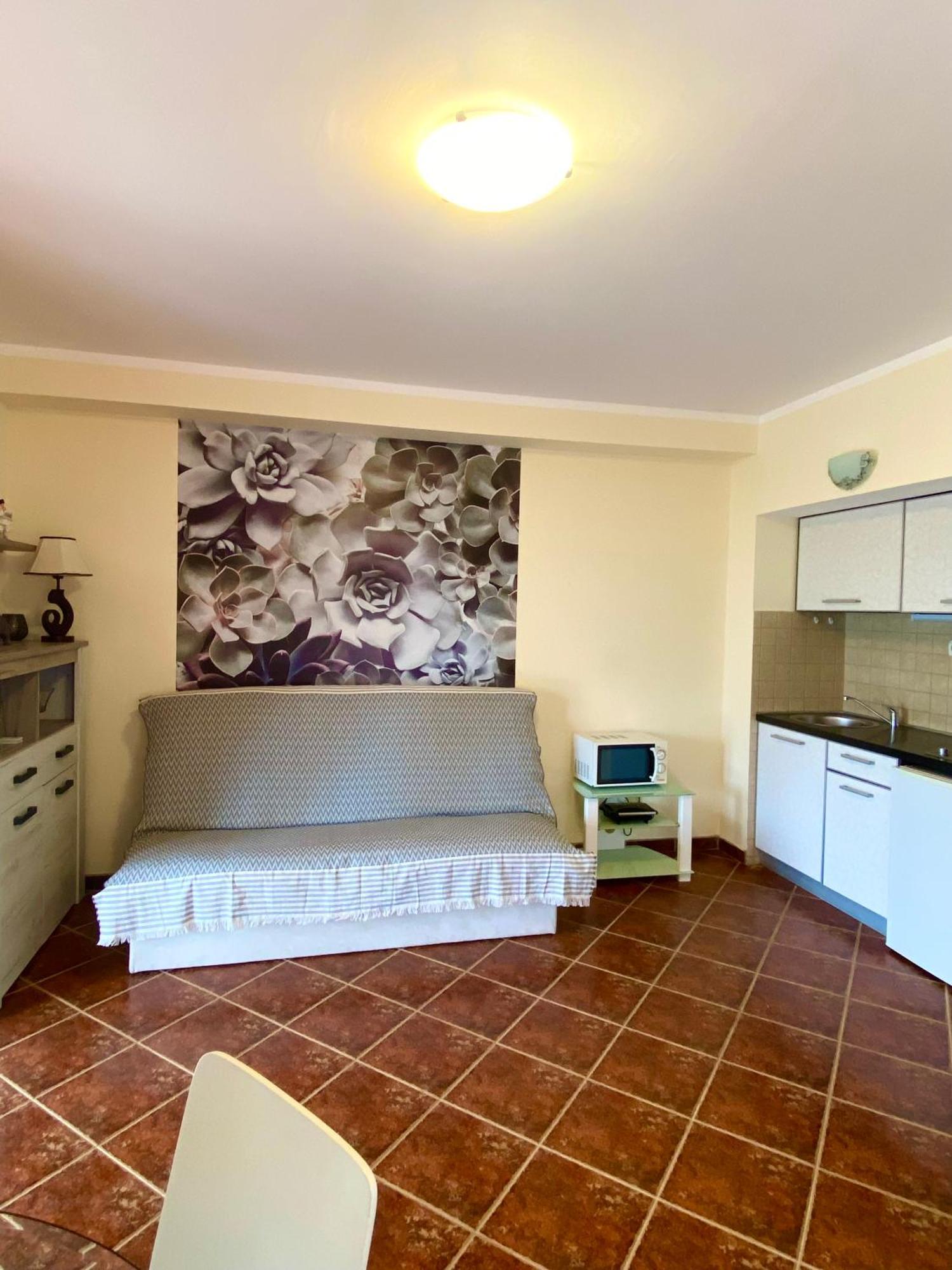 Apartments Villa Viktoria Teodo Esterno foto