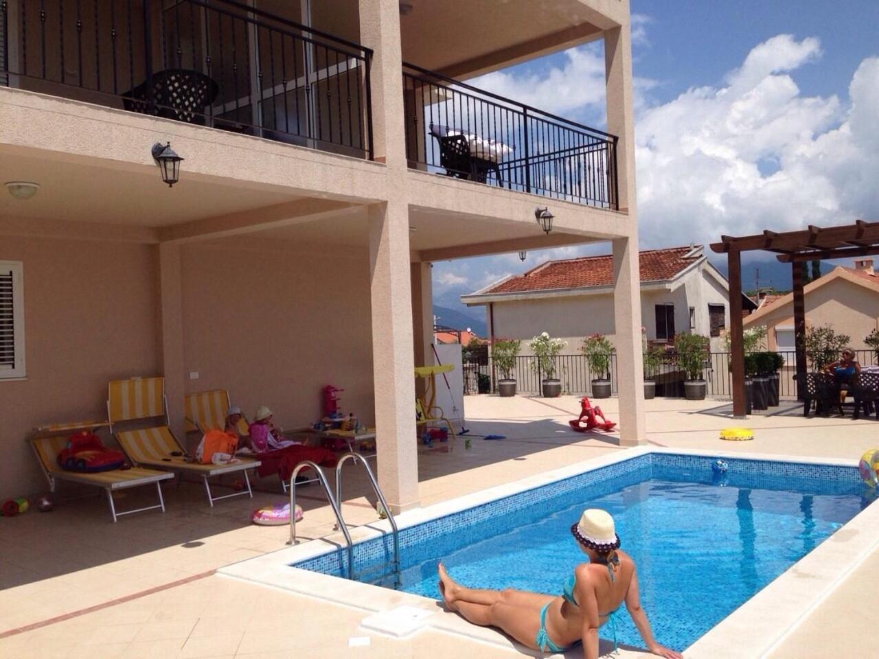 Apartments Villa Viktoria Teodo Esterno foto