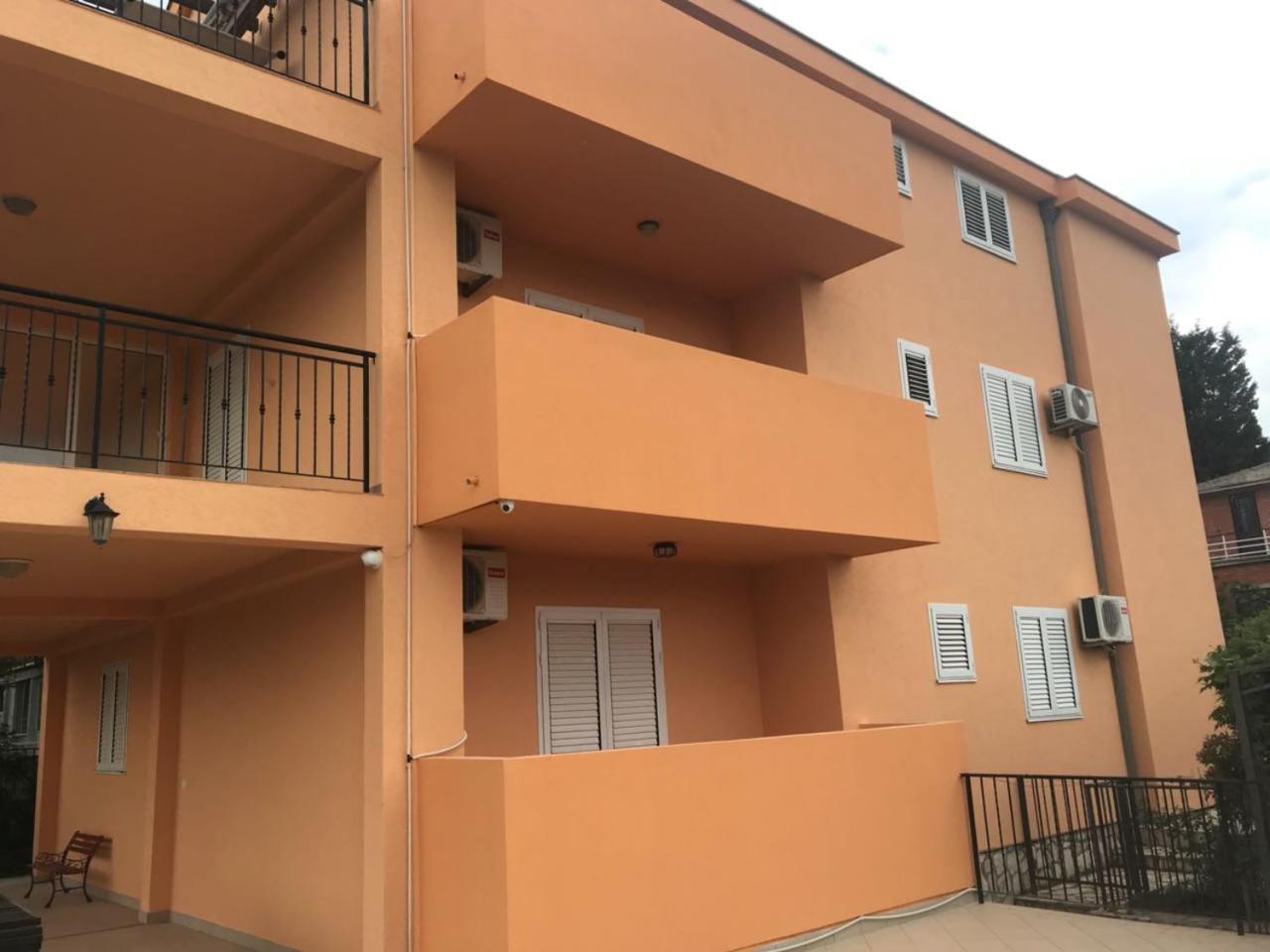 Apartments Villa Viktoria Teodo Esterno foto